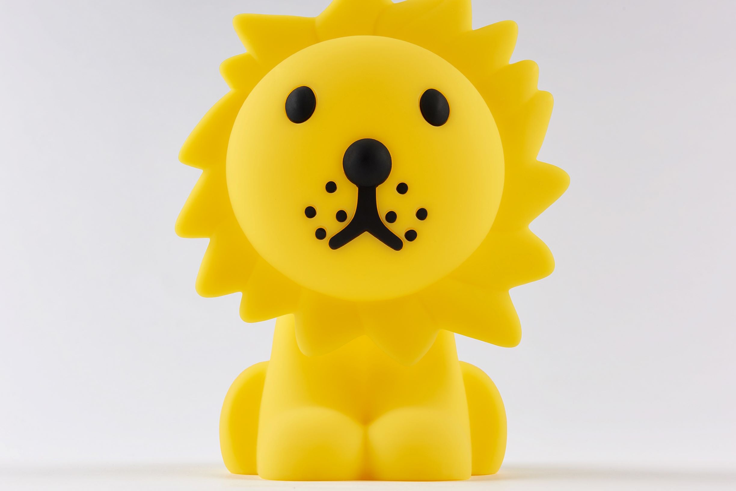 Lion First Light