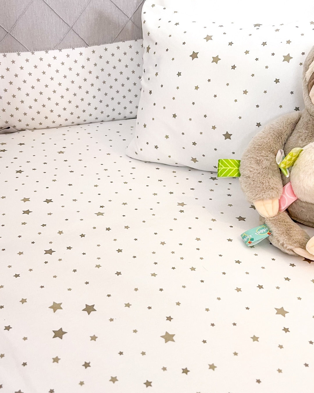 Sábana Bajera Estampada Cuna Estrellas Gris/Gris /