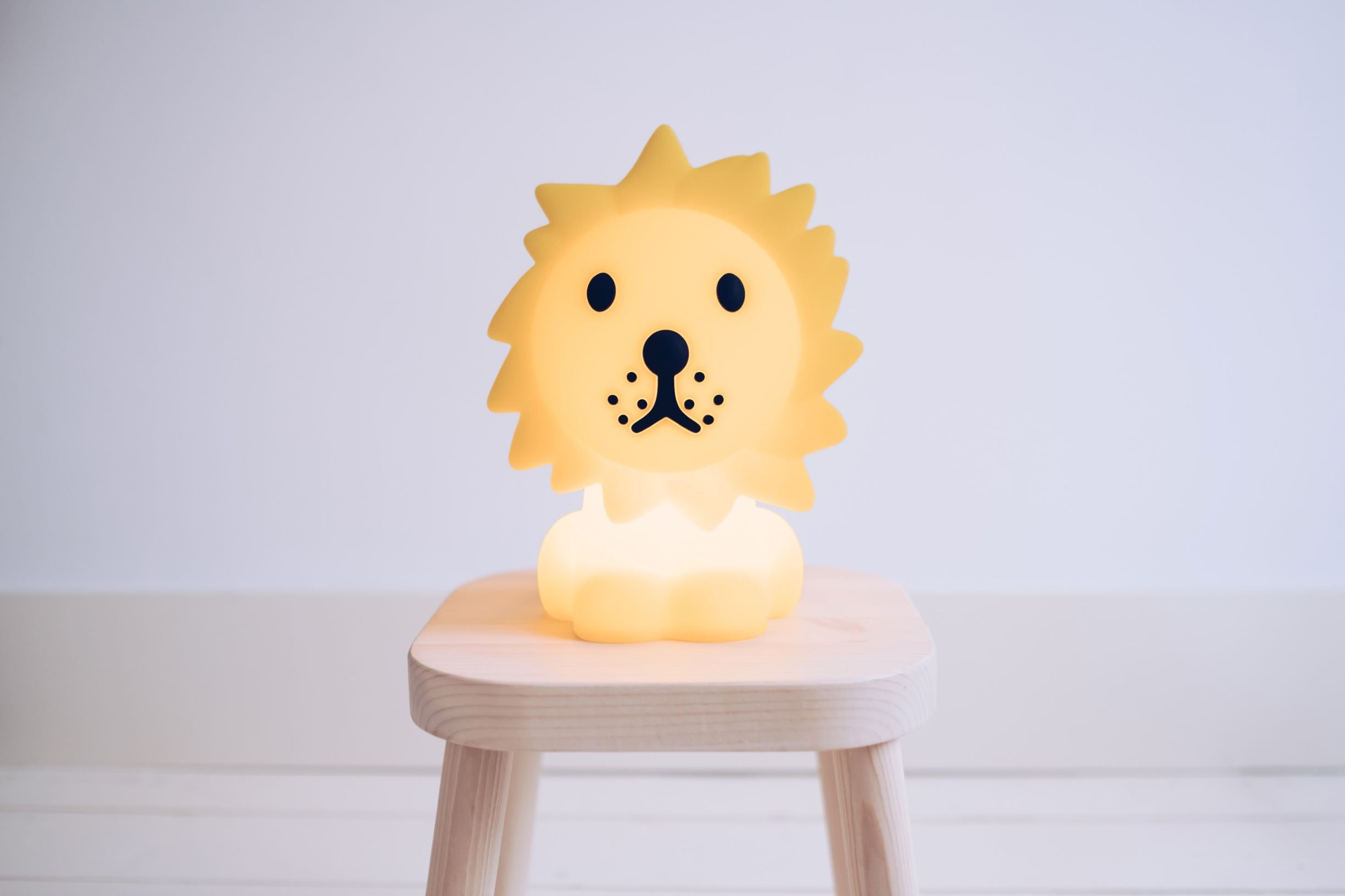 Lion First Light