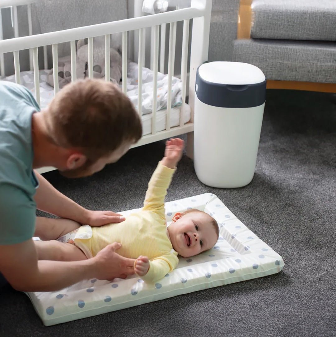 Sistema para desechar Pañales Twist & Click Blanco + 4 repuestos